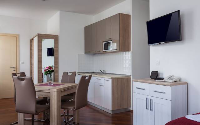 Studio Apartments Rados