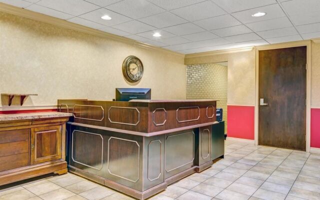 Super 8 Hartford South - Rocky Hill