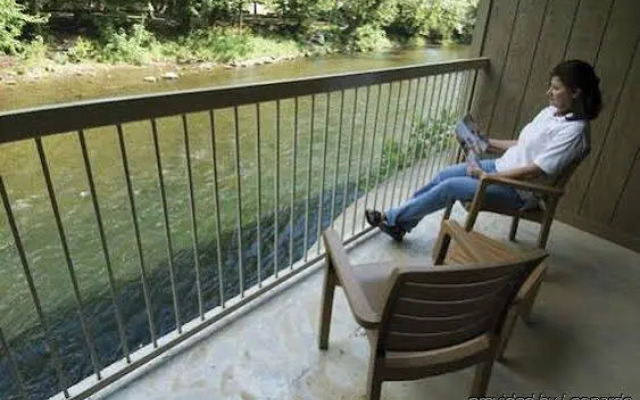 River's Edge Motel