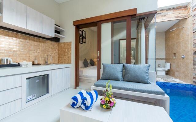 Paisa Seminyak Living