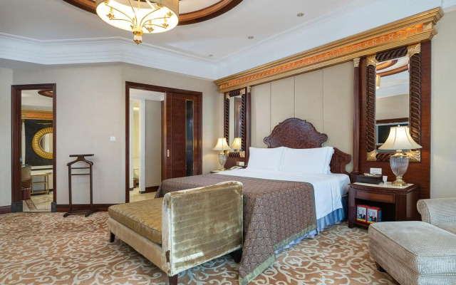 Regal Palace Hotel
