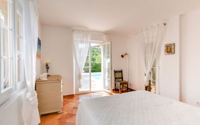 Villa Le Petit Rouveau