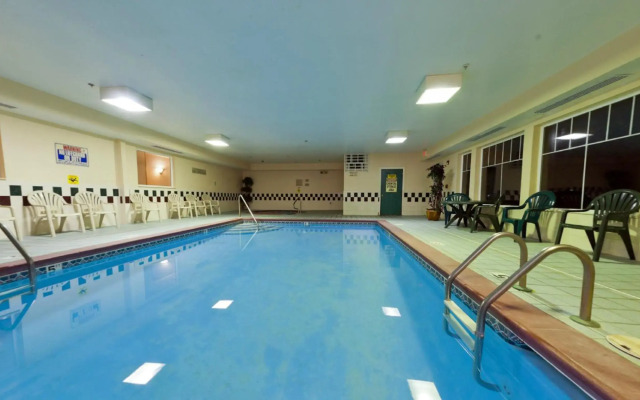 Country Inn & Suites by Radisson, Indianapolis South, IN