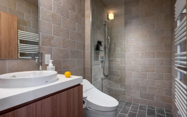 Kaku Place by H2 Life