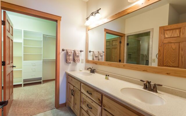 Copperwood #17 - 3 Br Condo