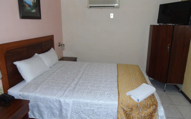 Hotel Malecon Inn