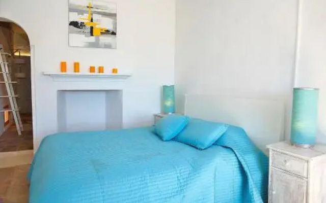 235 Son Serra De Marina