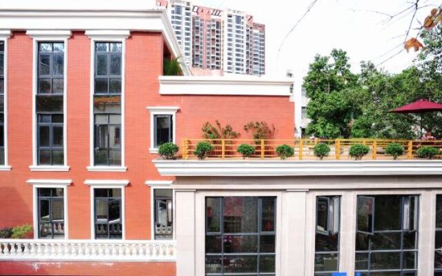 Shuiwanyuan Hotel (Zhuhai Qinglv South Road)