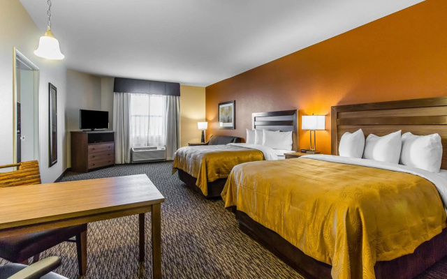 MainStay Suites Watford City - Event Center
