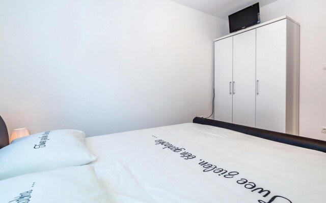 Beautiful Home in Crikvenica With Wifi and 6 Bedrooms