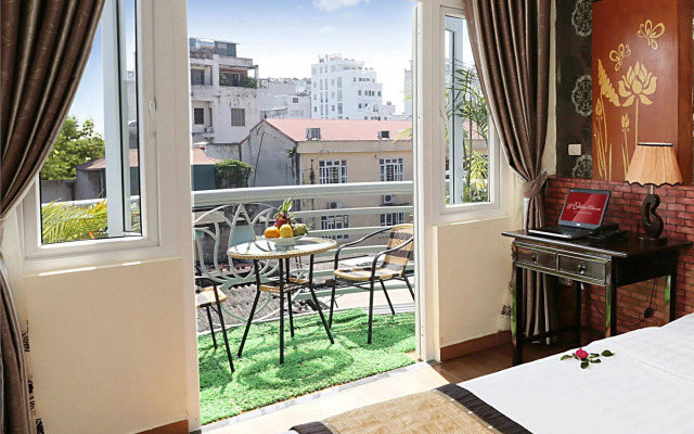 Hanoi Golden Charm Hotel
