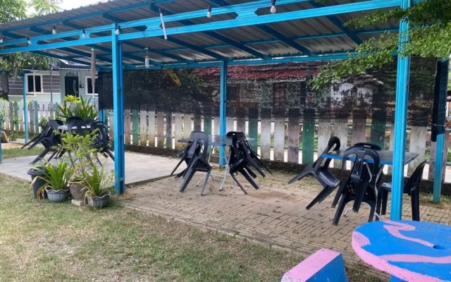 Capital O 91189 Chalet Asyuk Maju