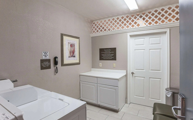 Comfort Suites Lewisville - Dallas