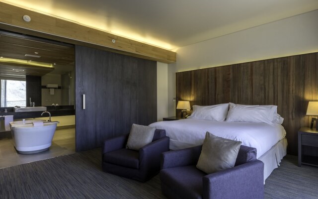 Enjoy Santiago Hotel del Valle