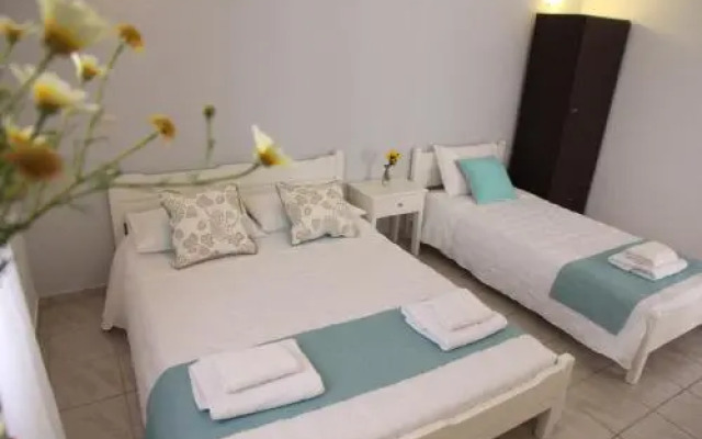 Grozos Rooms