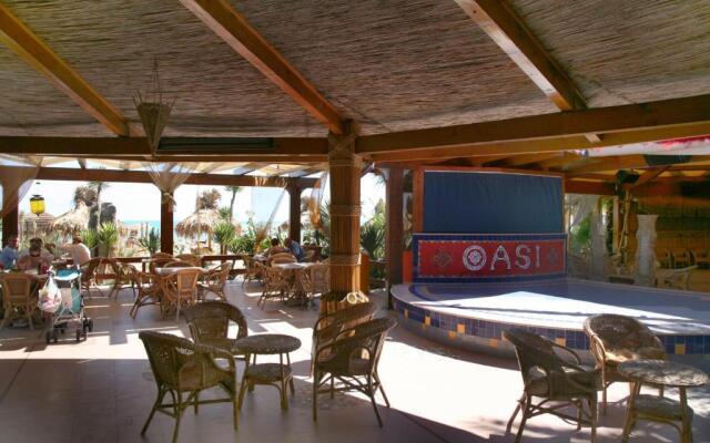 Oasi Beach Hotel