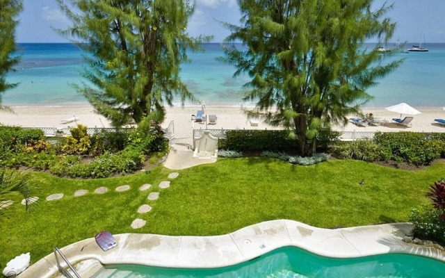 Sunny Vacation Villa 13