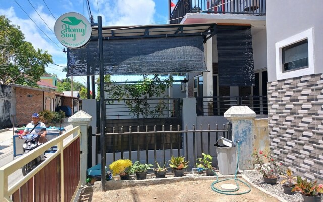 Super OYO 93085 Homy Stay Syariah