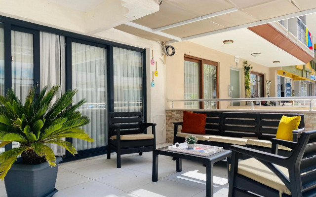 Ezgi's Suite With Terrace in The Heart of Marmaris