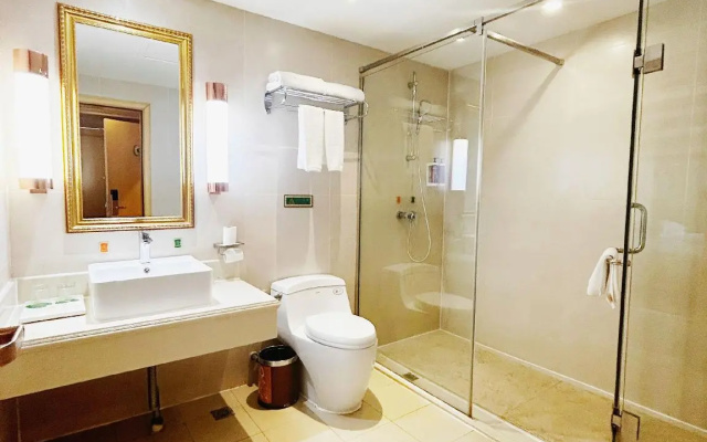 Vienna 3 Best Hotel (Xi'an Fengcheng 5th Road Hancheng Lake Branch) – Bathroom – Xi'an