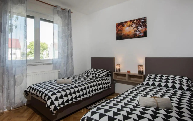 Seasons apartmani