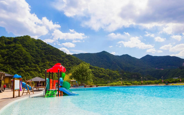Huaximu Hot Spring Hotel