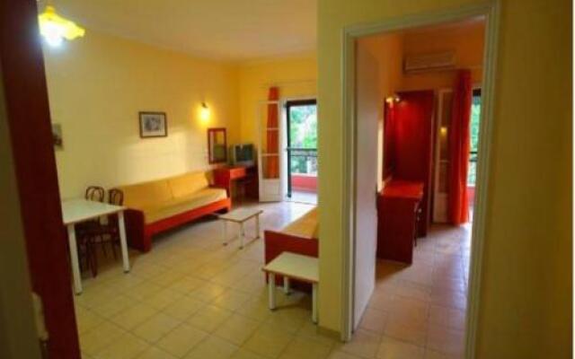 Zefiros Apartments