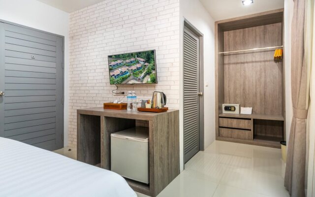 MORE Patong Hotel