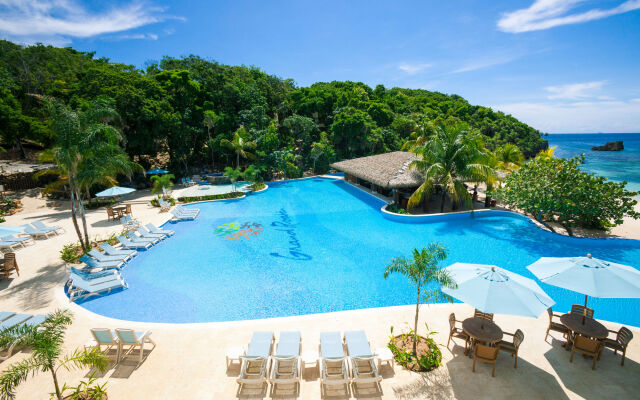 Grand Roatan Caribbean Resort