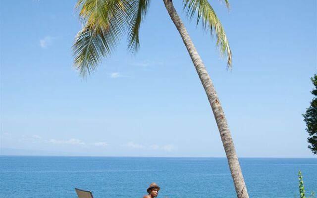 Wahoo Bay Beach Club & Resort