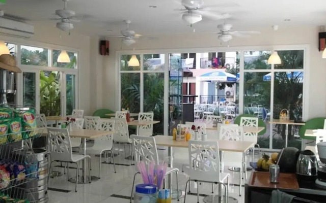 Park lane condominium and resort