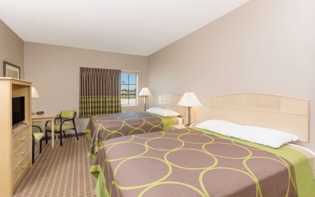 Super 8 Carroll/East