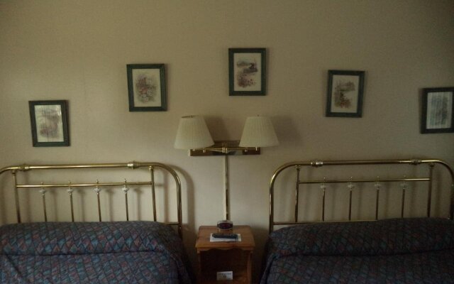 Hilltop Motel