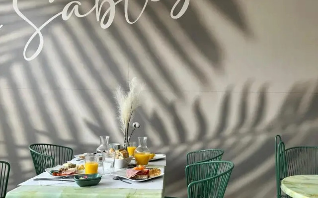 Hôtel Les Sables - Urban Style - by Logis Hotels