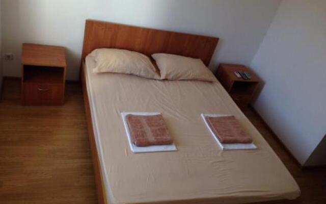 Hotel Sharmat