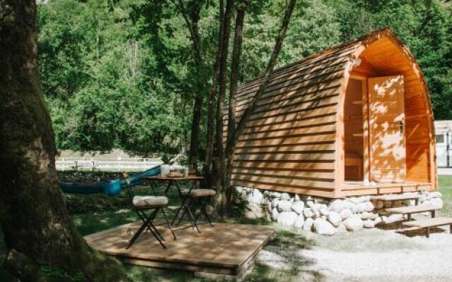 Top Rafting rooms & camping