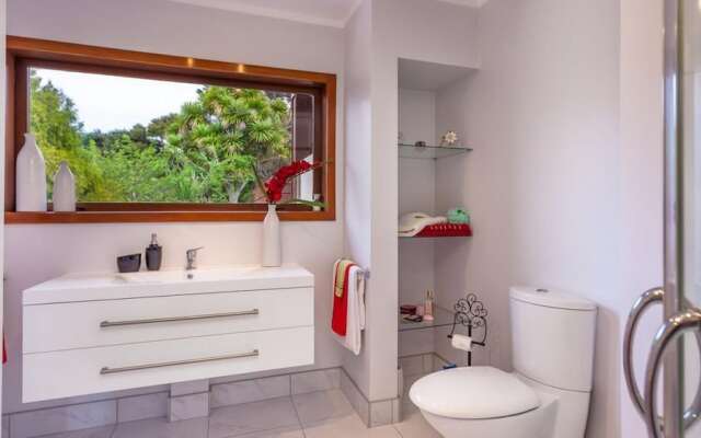 Miharo Bed & Breakfast