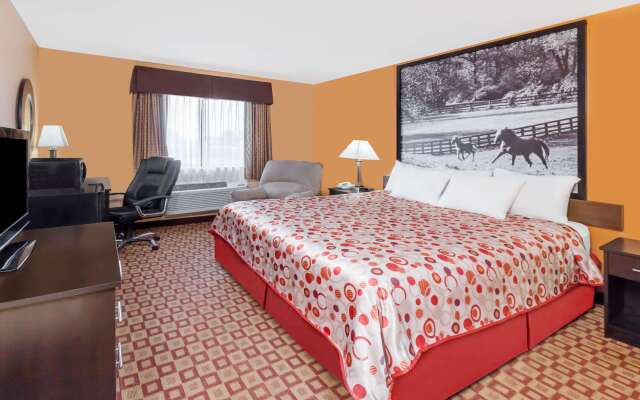 Super 8 by Wyndham Bowling Green South