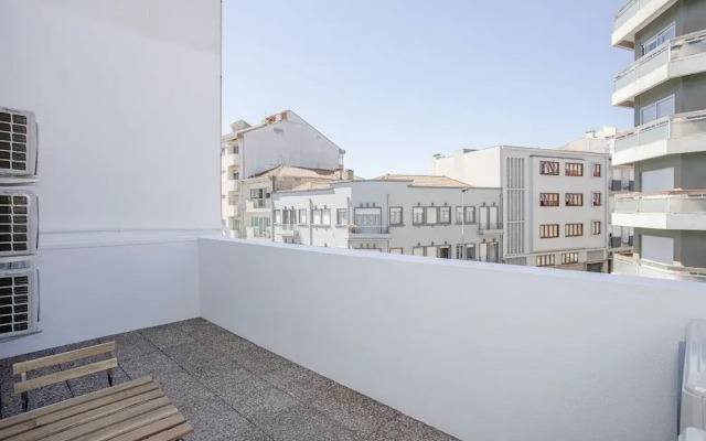 Liiiving in Porto - Design Bright House