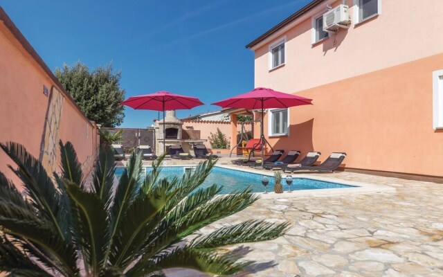 Beautiful Home in Betiga With Wifi and 4 Bedrooms
