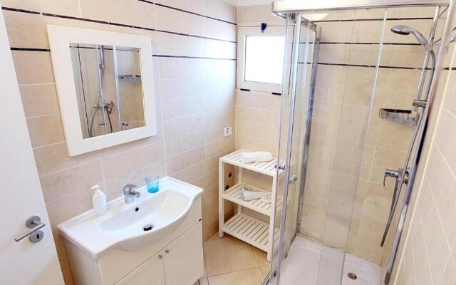 Branco Suites