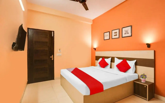 OYO Flagship 80701 Gour Stay Inn