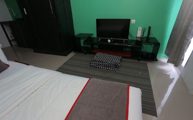 Collection O 93700 Aurora Rooms @ Urbantown Serpong