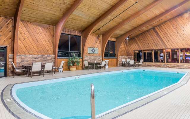Super 8 by Wyndham Deadwood / Black Hills Area