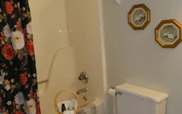 MiddleRidge Bed and Breakfast