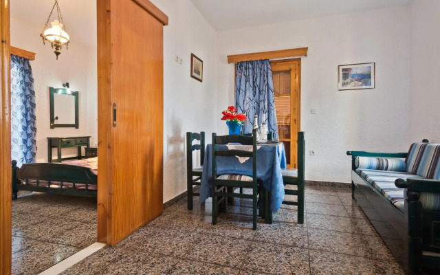 Montemar Studios & Apartments