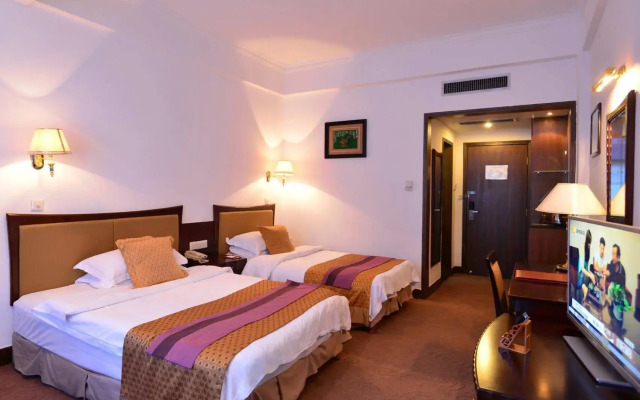 Baodao Exhibition Center Hotel