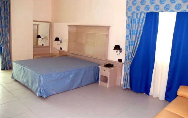 Miramare Palace Hotel