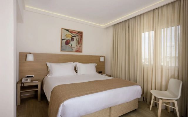 Golden Age Hotel