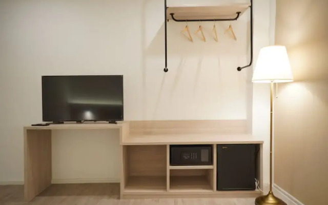 E11 Hotel - BTS Punnawithi